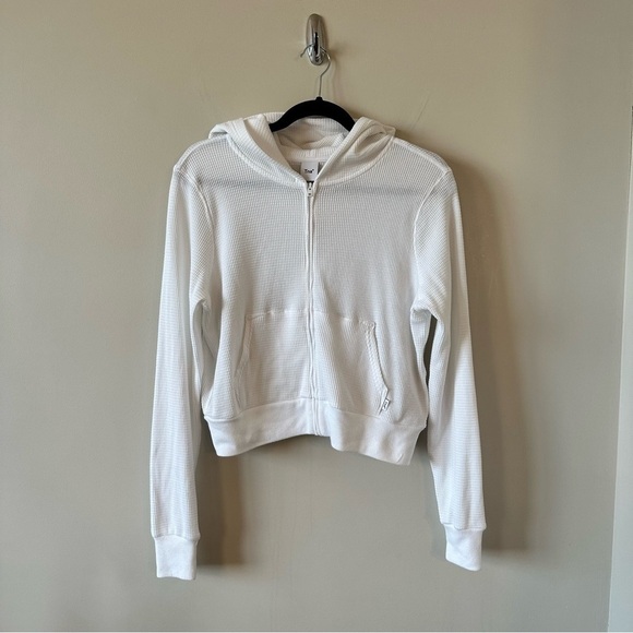 ARITZIA-TNA Waffle Zip Hoodie In White (Size: Medium) - Picture 2 of 12